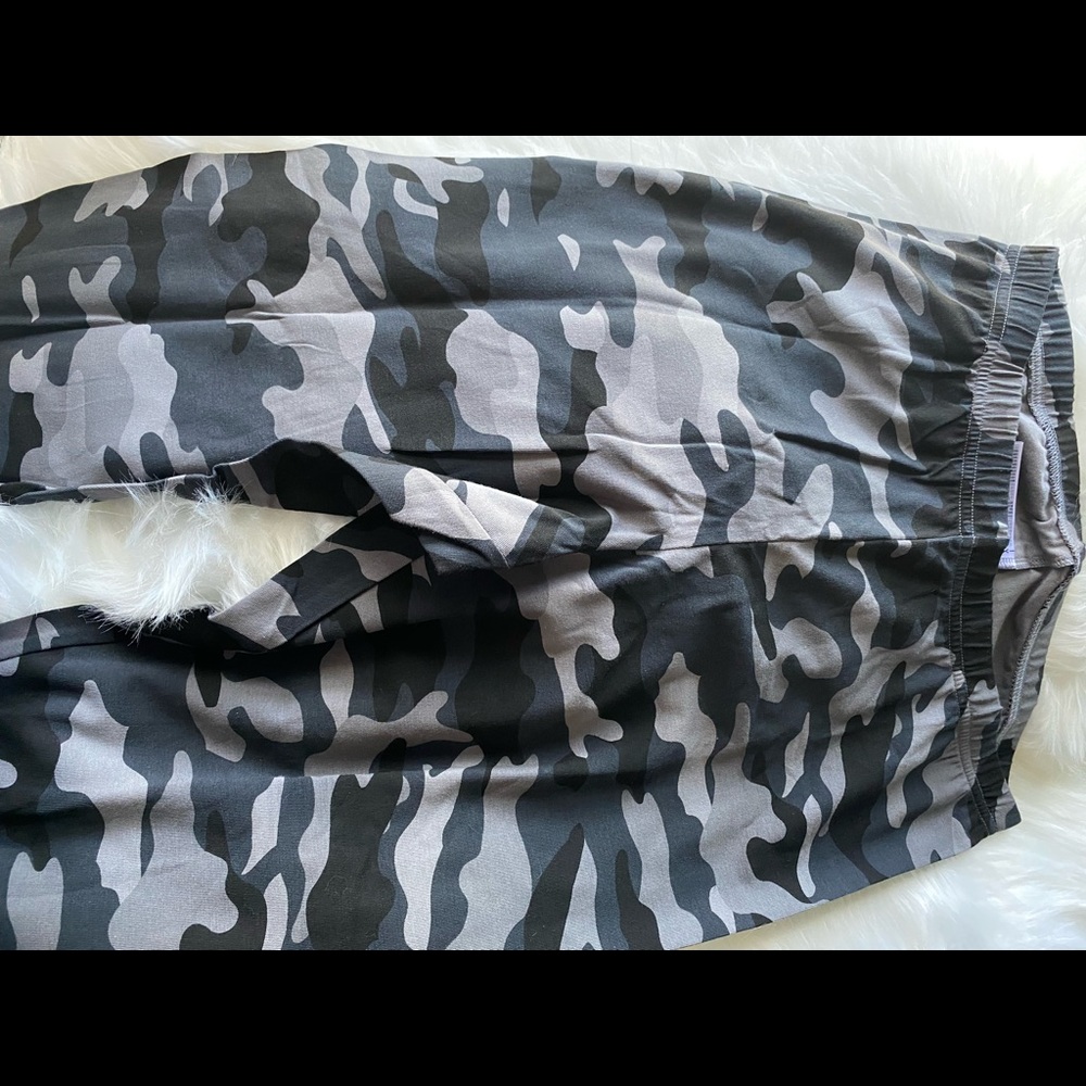 Gray Camo Leggings